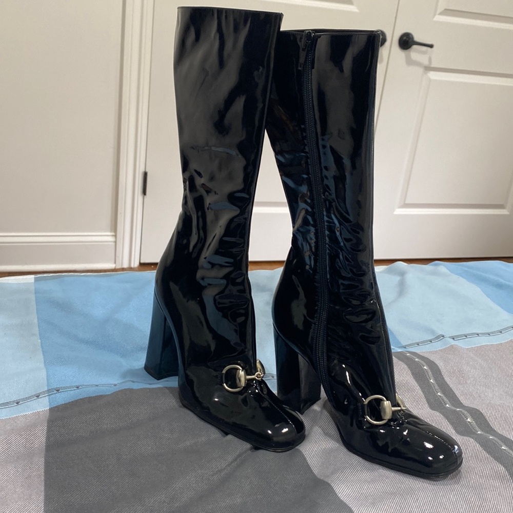 Gucci Black Patent Leather Mid-Calf Heeled Boots with Horsebit